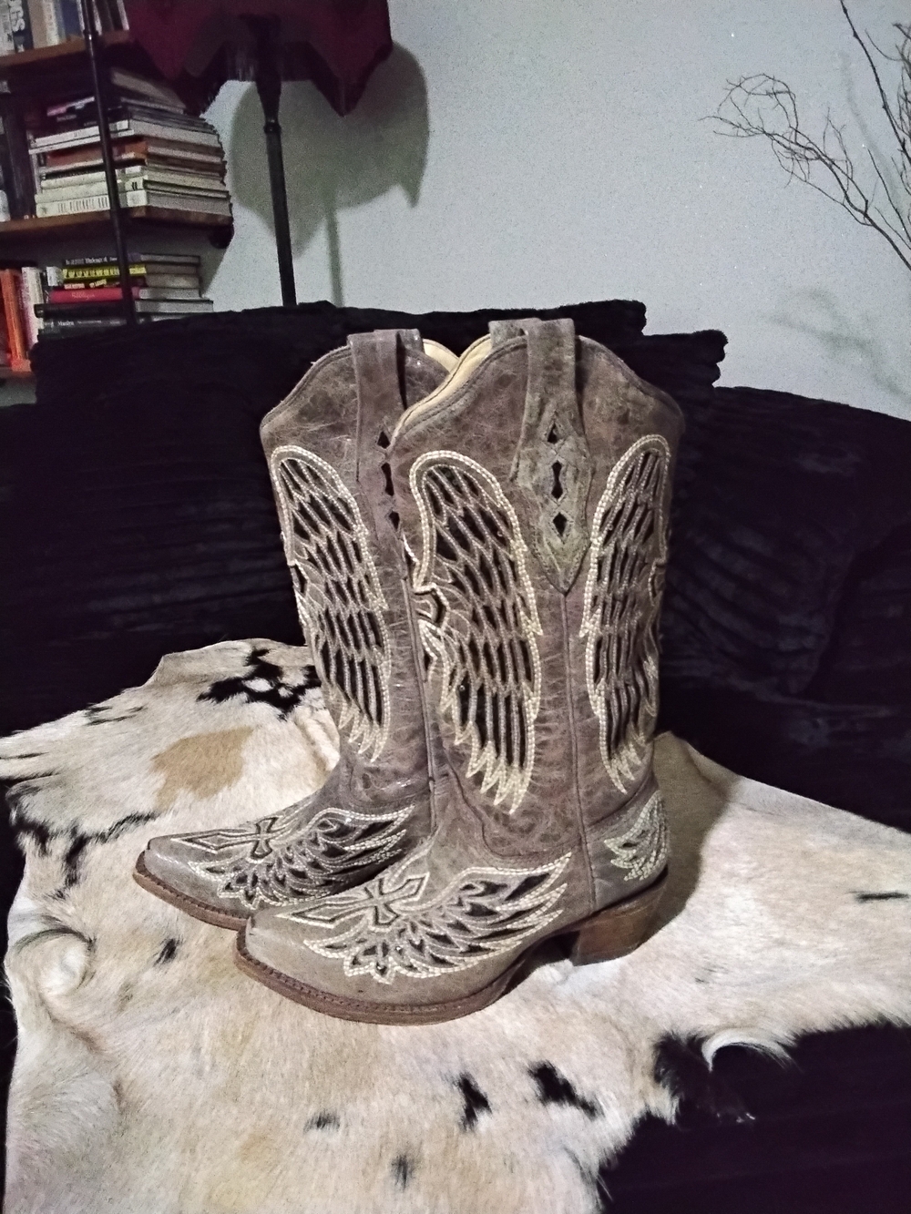 Women's Brown Suede Wing-Embroidered Heeled Cowboy Boots